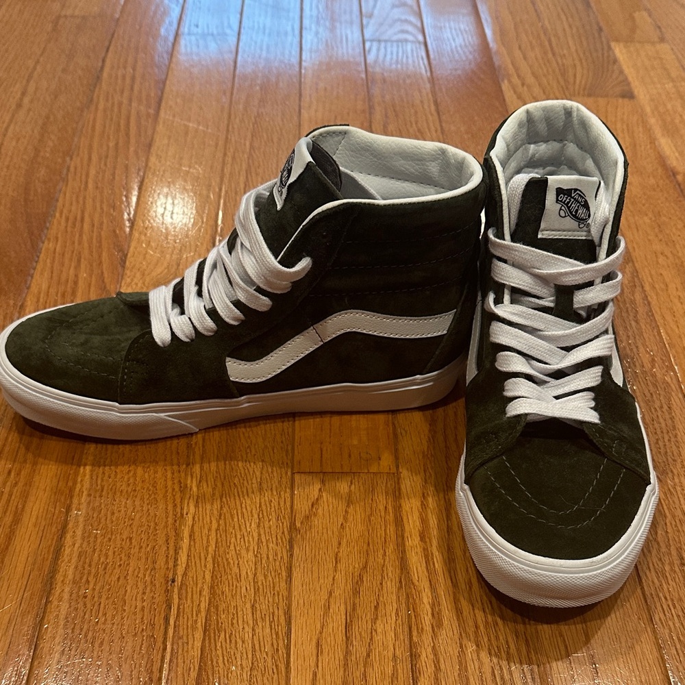 Vans Women's High-Top Sneakers - army green & white